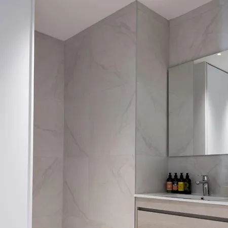 360 - 2 Bedrooms Luxury * 尼科西亚